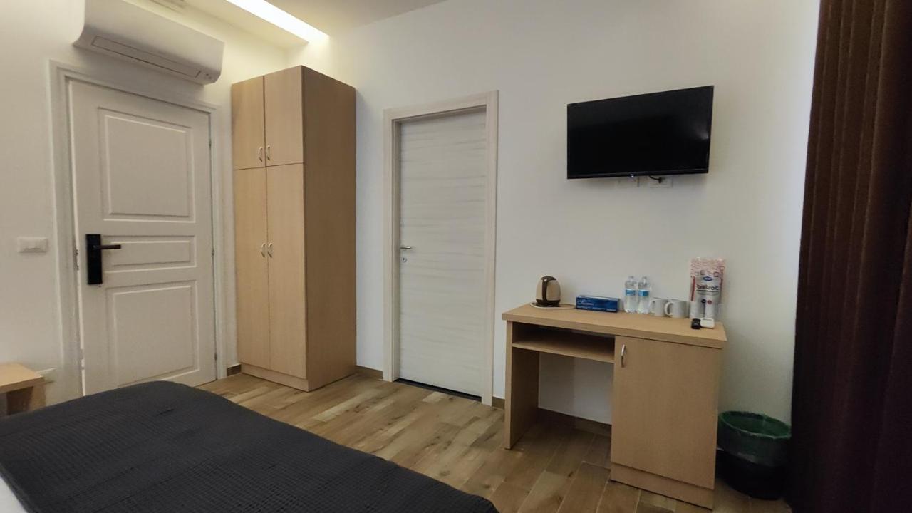 Bnb Giglio 999 Prato  Buitenkant foto