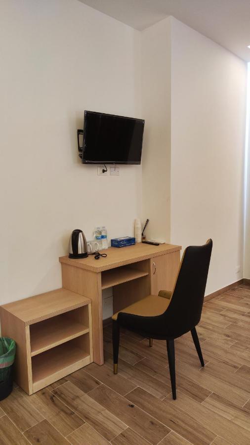Bnb Giglio 999 Prato  Buitenkant foto