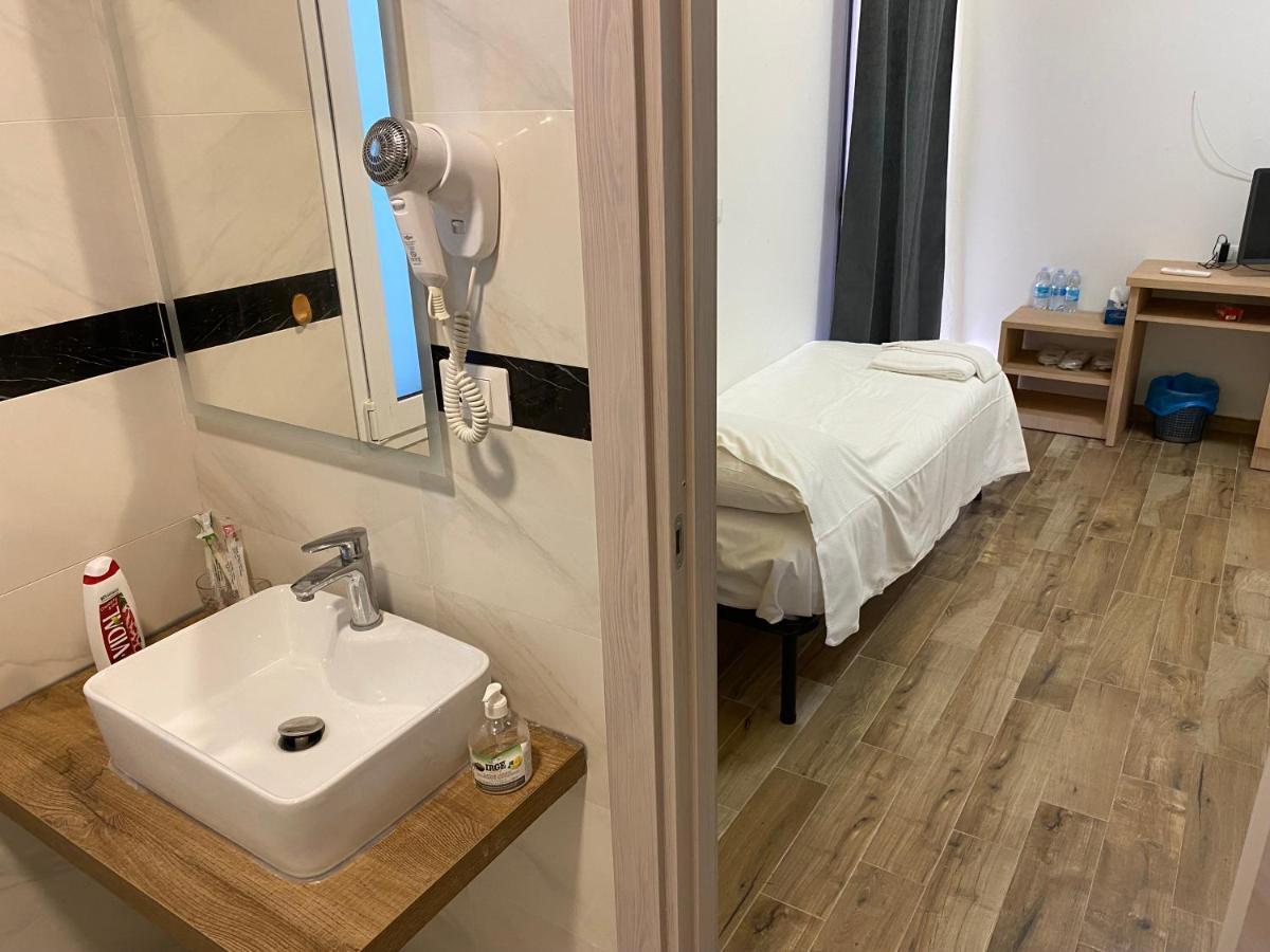 Bnb Giglio 999 Prato  Buitenkant foto